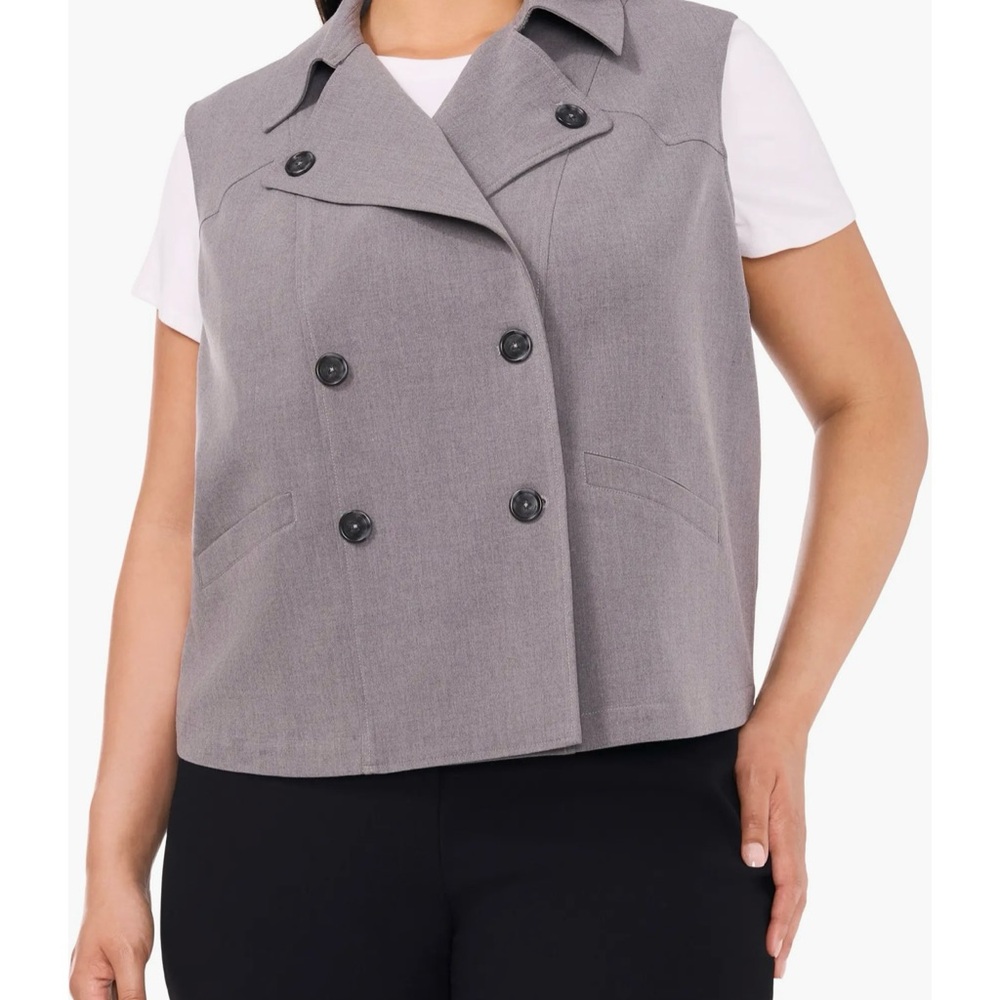 Halogen Gray Structured Vest with Notched Lapels